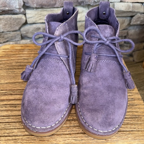 Hush Puppies Purple Suede Size 6 US Lace Up Ankle Chukka - Picture 1 of 12